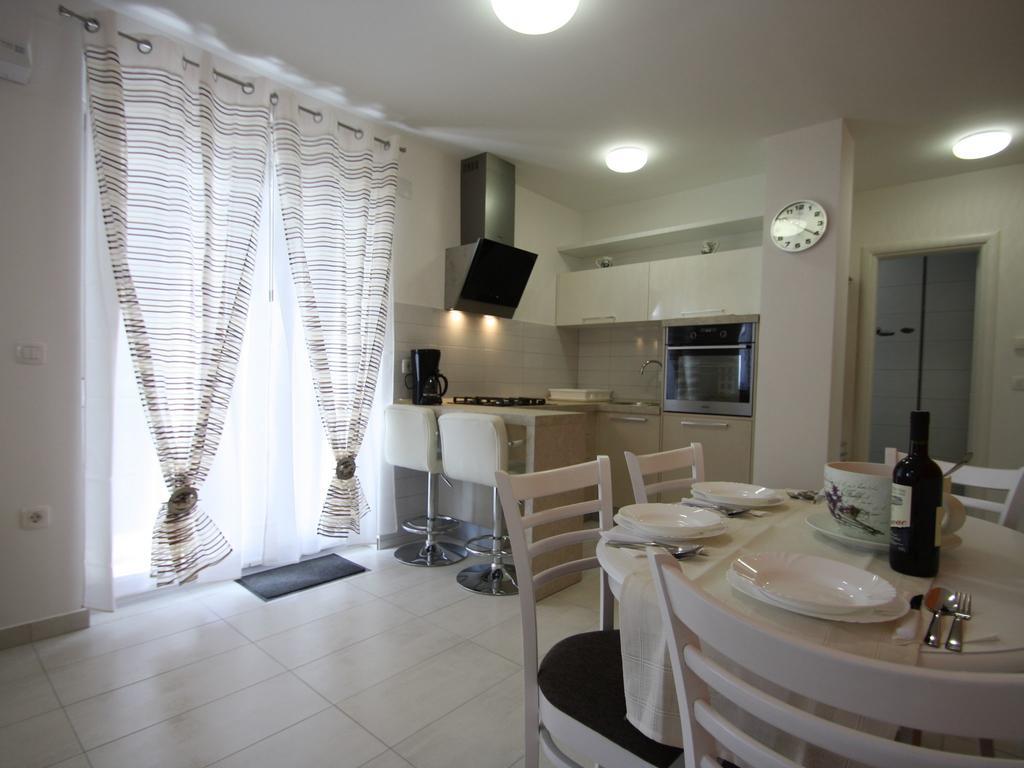 Apartment Tea Pula Bagian luar foto