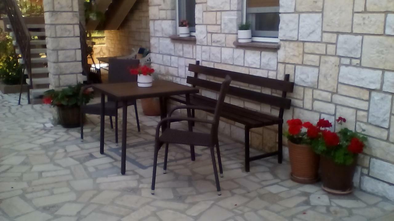 Apartment Tea Pula Bagian luar foto