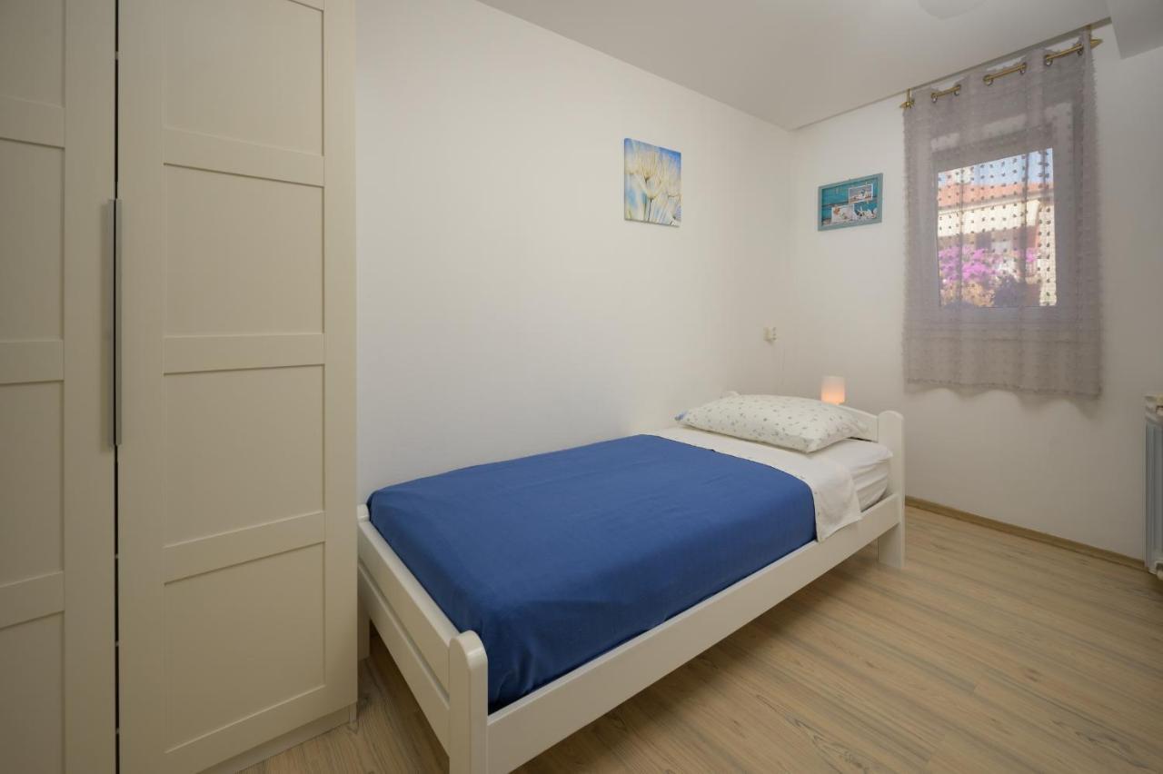 Apartment Tea Pula Bagian luar foto
