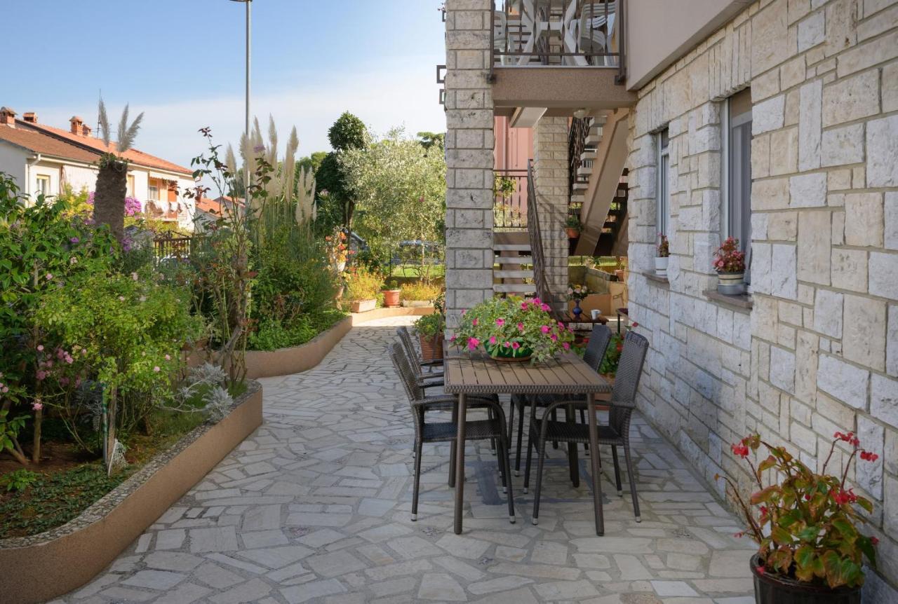 Apartment Tea Pula Bagian luar foto