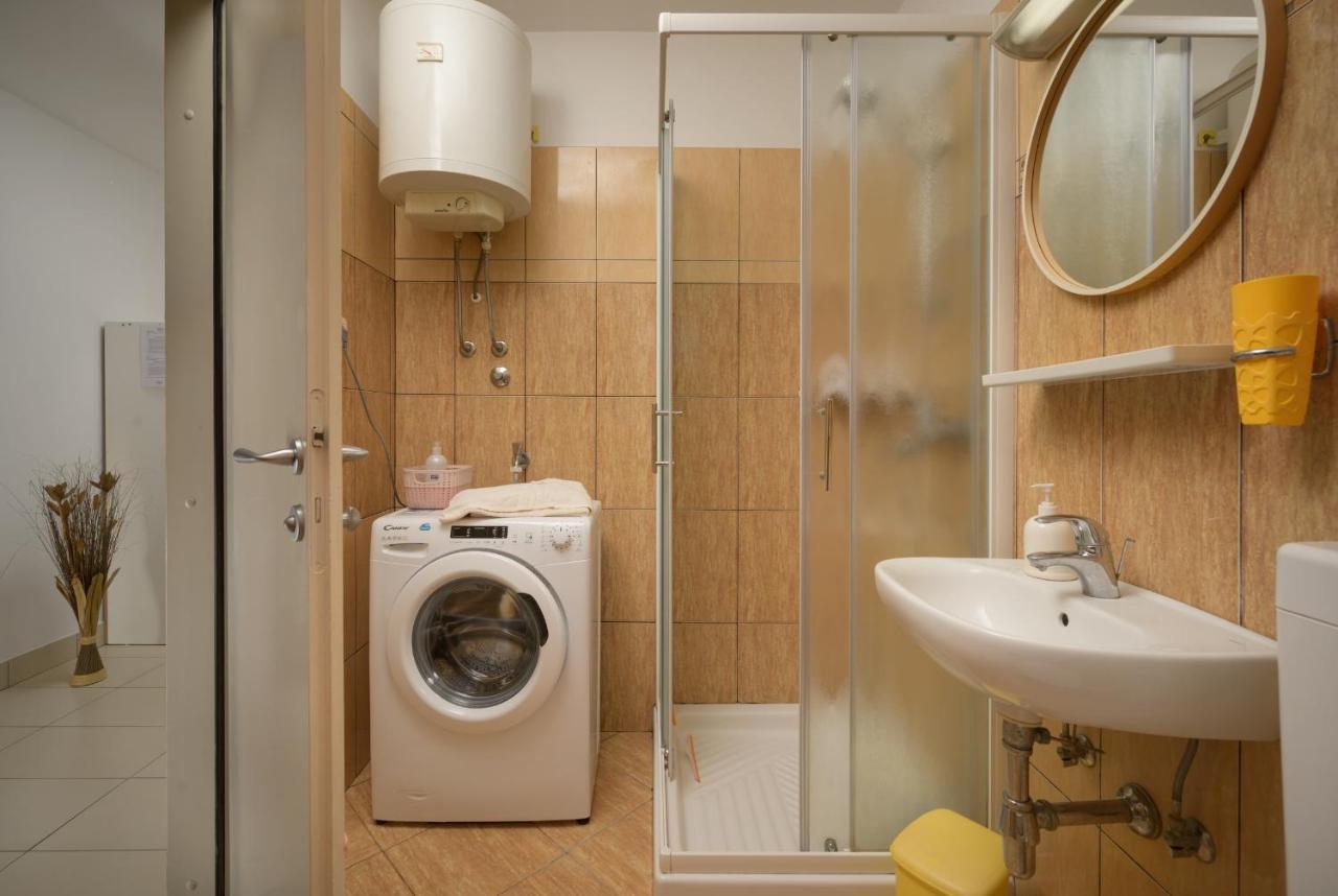 Apartment Tea Pula Bagian luar foto